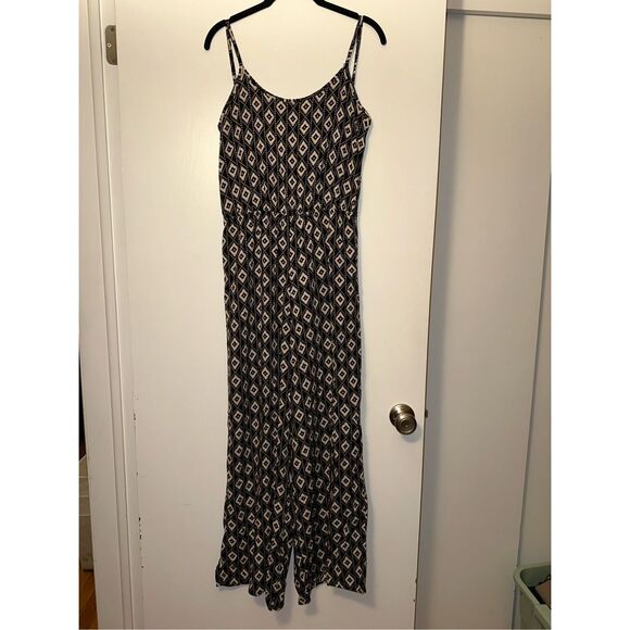 Hollister Tank Top Open Back Jumpsuit Black Geometric Patterned Medium EUC - Picture 1 of 12